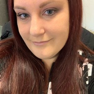 Meet your Posher, Adrienne